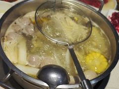-浪里寻·臻牛养生牛肉火锅(方圆荟店)