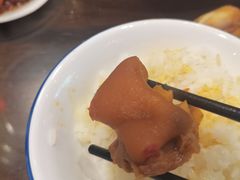 -富正毅三下锅·湘西韵味(天门山索道店)