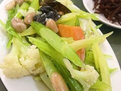素什锦-四平包子铺