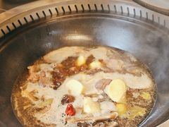 -锅老头海鲜铁锅炖