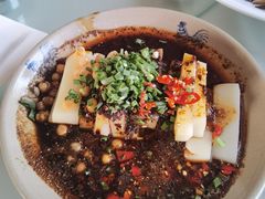 -老鼎万春卤菜(五代传承创始老店)