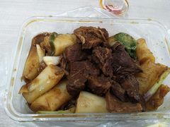 啫啫煲仔粉-珍珍小食店(西华路店)