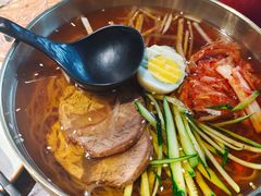 -明洞阿姨·韩式酱蟹烤肉·创意料理(三元桥店)