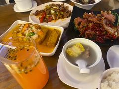 -隔壁老王·家常云南菜(花巷店)