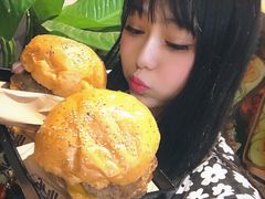 -BURGER BRO'S