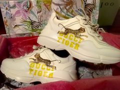 -Gucci(重庆IFS店)