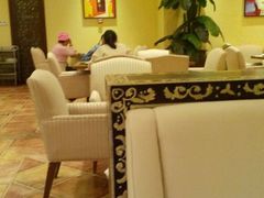 -月亮河温泉度假酒店