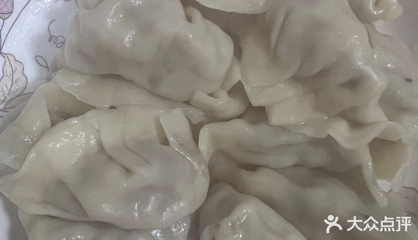 剔蟹粉-包饺子馄饨，可是细活！