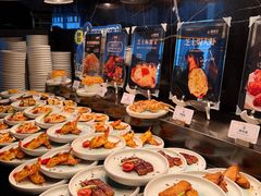 -雍容荟帝王蟹活龙虾展台自助(IFS黑金店)
