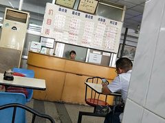 -陆长兴(彩香二村店)