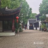 菜品口味很无锡，本地人表示满意