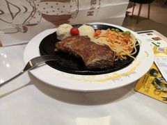 -豪客来牛排(中央花苑店)