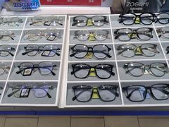 -美式眼镜·授权蔡司.依视路.尼康.豪雅.明月(南翔印象城店)