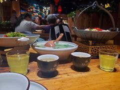 -老滇山寨•云南特色菜•地方菜•民族风情歌舞表演(金碧店)