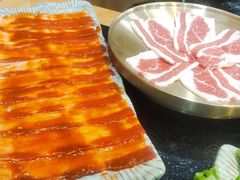 -臻牛烤肉