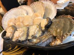 -鲜入围煮花胶鸡海鲜火锅