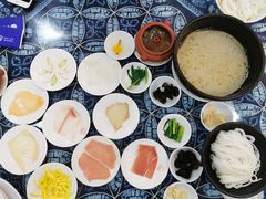 -桥香园过桥米线(国贸店)
