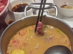 -红鼎豆捞·非遗鲍皇汤火锅(宝丰路店)