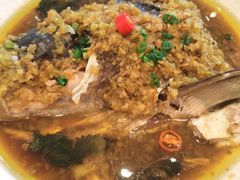 剁椒蒸鱼头-亢龙太子酒轩(东湖店)
