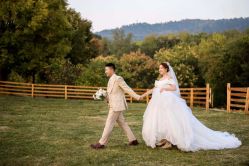 -雪中彩影婚纱摄影·微光艺术中心