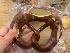 -沁屋面包店(人民东路店)