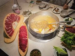 -左庭右院鲜牛肉火锅(浦江欢乐颂店)