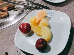 -金滏山烤肉·海鲜·火锅自助餐厅(襄阳万达店)