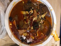 -鱼你在一起(奉贤宝龙城广场店)