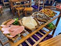 -阿婆情腊排骨火锅(金虹路店)