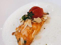 果木烟熏煎三文鱼-1981牛排西餐厅(海信店)
