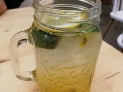 百香果青柠苏打-拾壹cafe·工作室