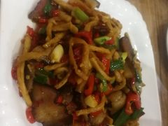 -三湘四水正宗湘菜(君峰路店)