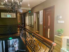 -莱蔻·圣灸堂·推拿艾灸(天山店)