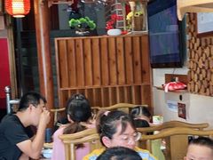 大堂-东来菜馆•手抓海鲜家常菜•海鲜锅贴(鸽子窝店)