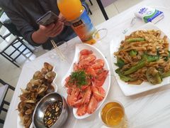 -覃记海鲜美食餐厅