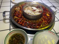 -巴隆门重庆老火锅(太湖路店)