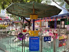 -顺德大良半月城游乐场