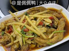 炒鸭脚-周良天山牛杂城(天山路总店)