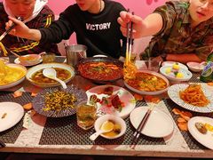 -渝人制造创意餐厅