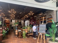 -桉树林A coffee 森林餐厅(三圣乡店)