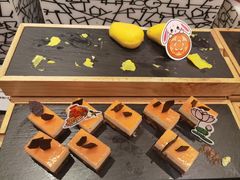 -广州万富希尔顿酒店·感趣自助餐厅·金秋蟹宴生蚝海鲜刺身