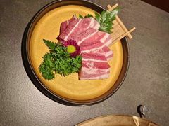 -铭牛烧肉·和牛海鲜自助(高新月牙湖店)
