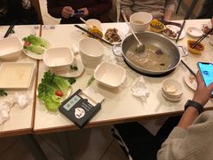 -一席地·本地鸡窝·杭帮鸡火锅(萧山银隆百货店)