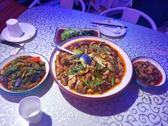 -巴特餐饮6加1音乐餐吧·新疆菜