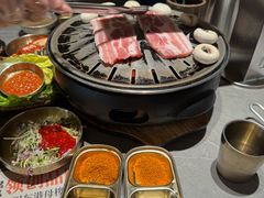 -草家酱蟹炭火烤肉店(珲春南路一店)