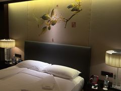 -成都保利公园皇冠假日酒店(熊猫基地店)