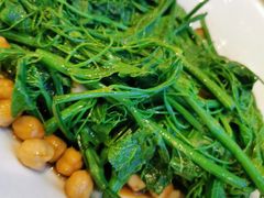 鹰嘴豆拌菠菜-巴依老爷新疆美食(工体旗舰店)