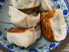 -无名氏宵夜小摊(祝家三姐妹馄饨店)