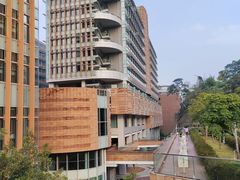 -香港大学