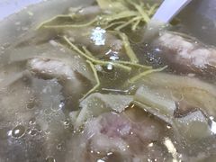 虾肉馄饨-老盛昌(梅陇店)